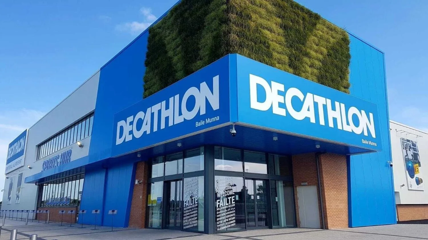 Amazon y los influencers destapan a Decathlon por no colaborar con la DANA en Valencia